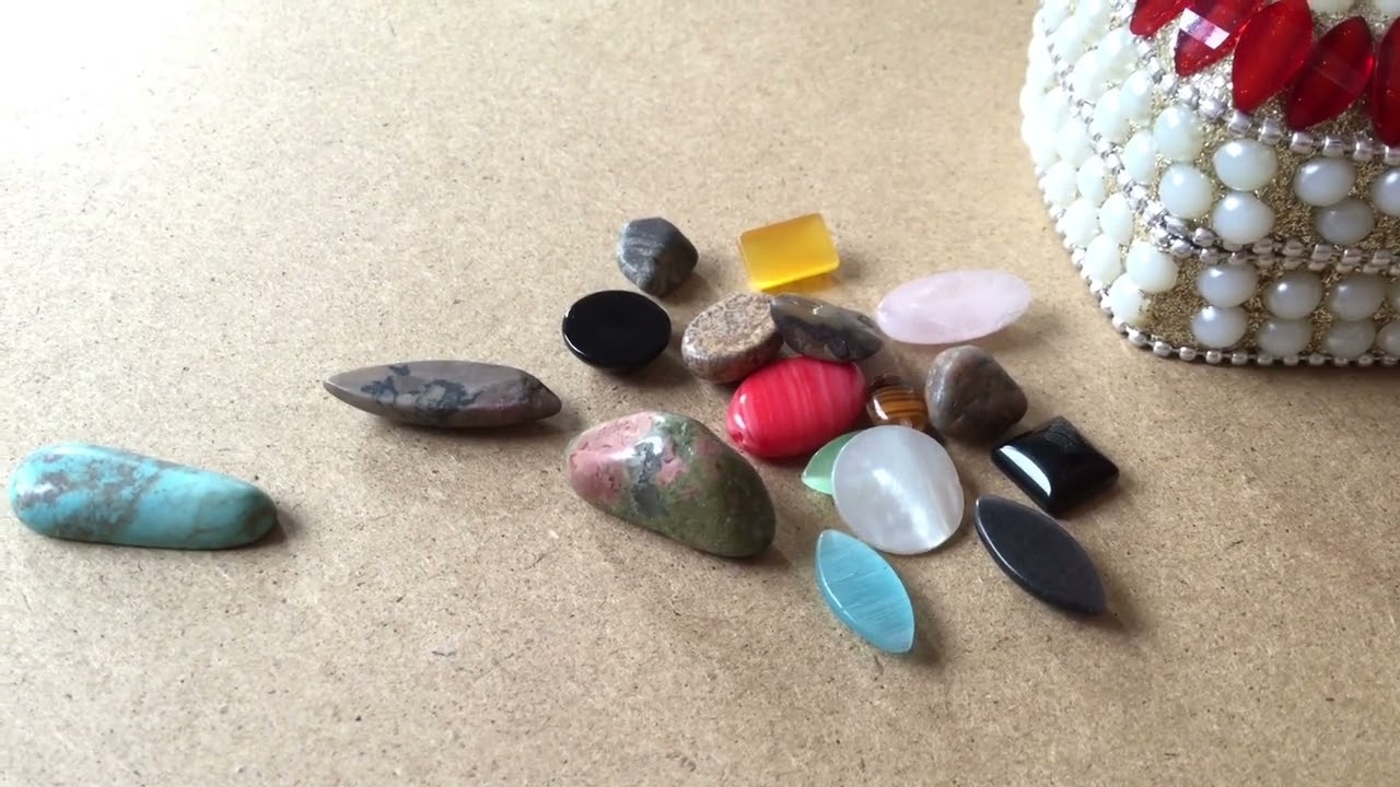 Gemini December 2022 Monthly Gemstone Reading by Cognitive Universe