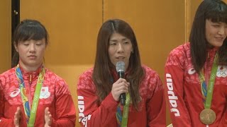 吉田、涙で「銀」大好き レスリング五輪報告会