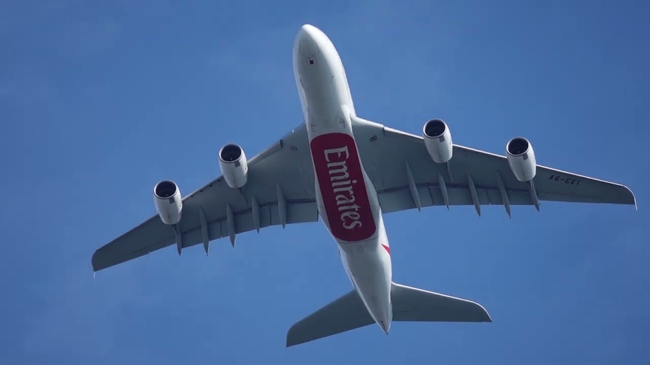 A380 King Of The Skies Aborts It s Landing Into Manchester YouTube A380 King Of The Skies Aborts It s Landing Into Manchester YouTube