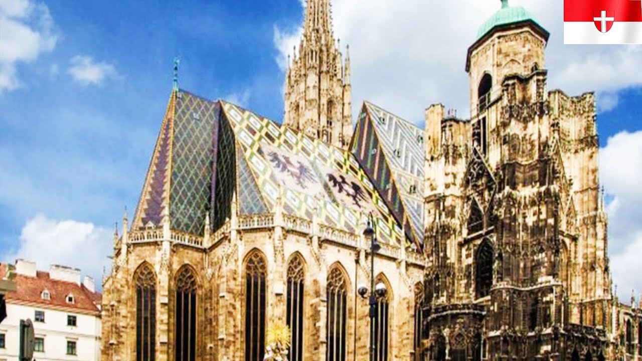 St. Stephen's Cathedral (Stephansdom) in vienna, Austria l 