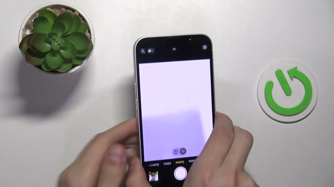 How to Enable / Disable Camera Grid Lines and Leveler on iPhone 16e - Improve Your Photos