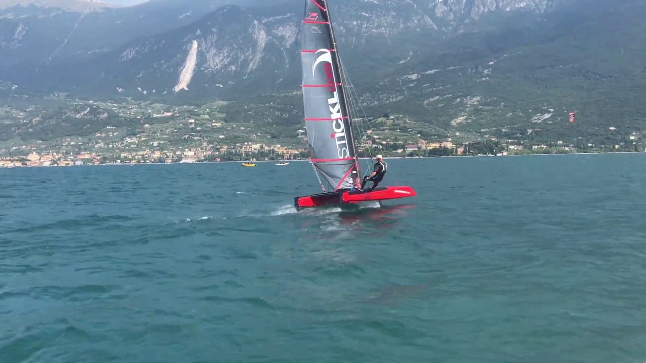 Foiling auf iFLY15 Malcesine/Gardasee bei Heinz Stickl