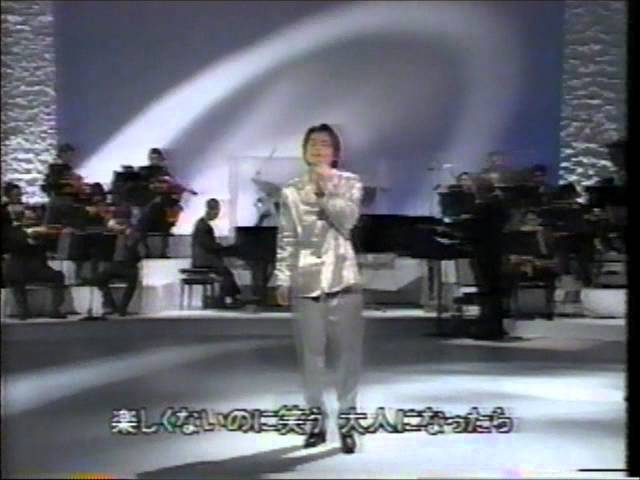 Shine 石嶺聡子 auf YouTube ansehen Shine 石嶺聡子 auf YouTube ansehen