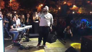 Video thumbnail of "Niko Pandetta - Naso all'insù (Live 2018)"