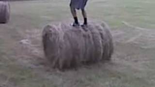 john backflip off hay.3GP