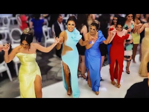 MAVİLİ KIZ KIÇINA DON GİYMEMİŞ syrian,assiyrian,asuri,kürt,almaya,türbanlı,wedding dance,halay başı