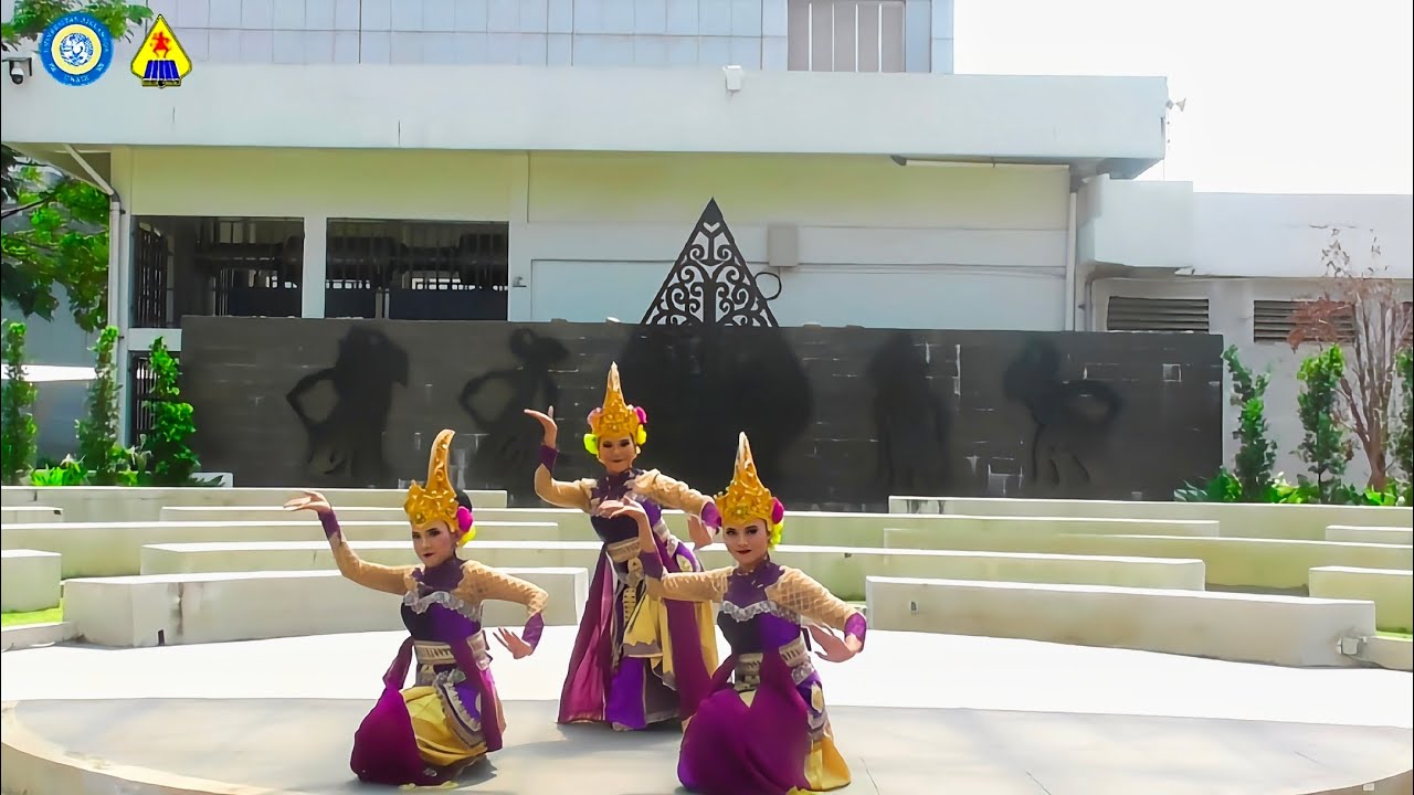 UKTK UNAIR - Tari Cunduk Menur