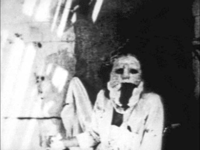 Kraken - Cold as You are interlude auf YouTube ansehen Kraken - Cold as You are interlude auf YouTube ansehen