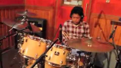 Lazy Song - Bruno Mars ( Drum Cover ) by : Rifky Indarfi