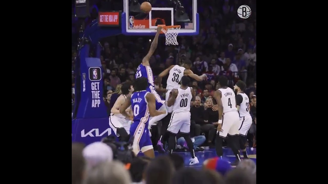 This angle of Claxton's block 😯 (via @brooklynnets/TW)