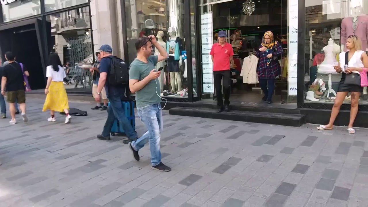 Прогулки по Стамбулу. Район Бейоглу. ИСТИКЛЯЛЬ. - YouTube