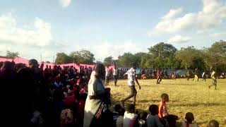 super nyankole azawadiwa haijawahi tokea ngudu baada ya kugusa mioyo ya mashabiki  cheki by j the dj