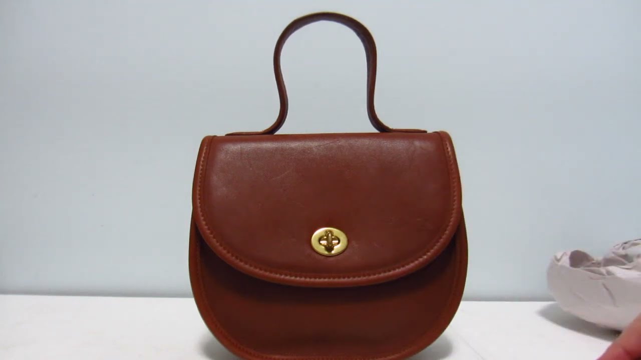 VINTAGE COACH BELLACOURT REVEAL #9957 - YouTube
