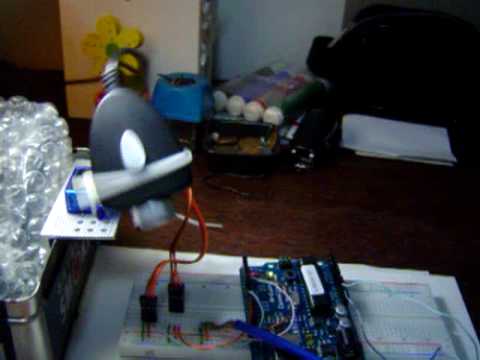 Arduino + Mouse + 2 Servos