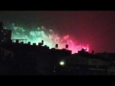 VIDEO_新營綜合體育場舉辦耶誕跨年青春流行之夜晚會壓軸節目施放煙火（是延期舉辦的）20210103_215228附加現場影片網址