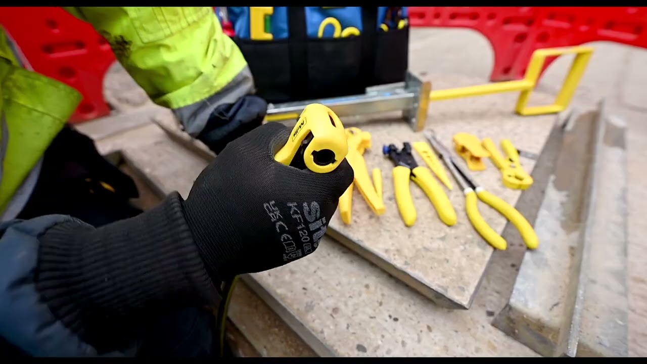 Mills Duct Preparation Chamfering and Deburring Tool