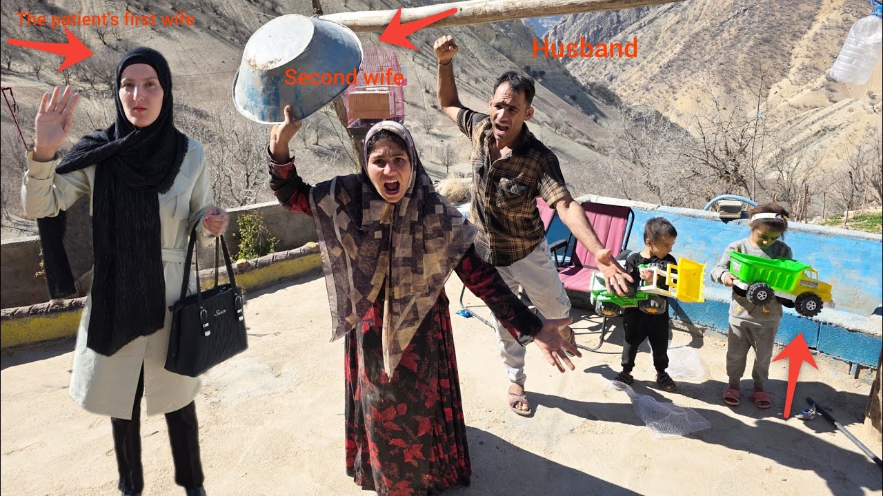  cameraman brings toys to the sick First Lady's children in her absence. The Second Lady's jealousy.