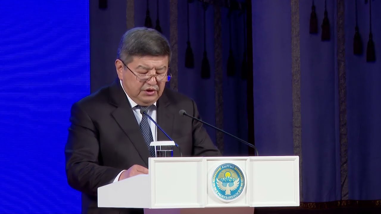 КРнын Жазуучулар союзунун 90 жылдыгына арналган салтанаттуу иш-чарага Акылбек Жапаров катышты