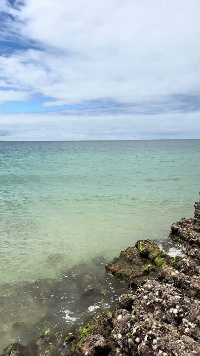 Шикарный Изумрудный берег Франции, кристально чистая и тёплая вода ...