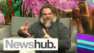 'Skadoosh': Jack Black pays surprise visit to NZ cinema, shows Newshub his Kung Fu moves | Newshub