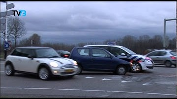 06 03 12 Ongeluk met politie-auto in Schijndel