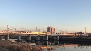 東京メトロ10000系鶴見川を渡る