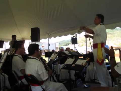 Royal Hawaiian Band - "Hilo March"