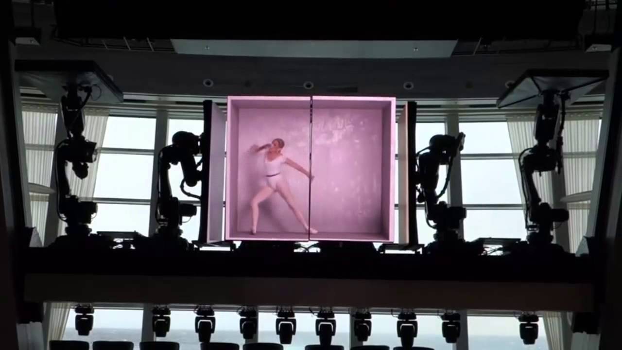 Quantum of the Seas Two70 Robo Show: Dance In Box