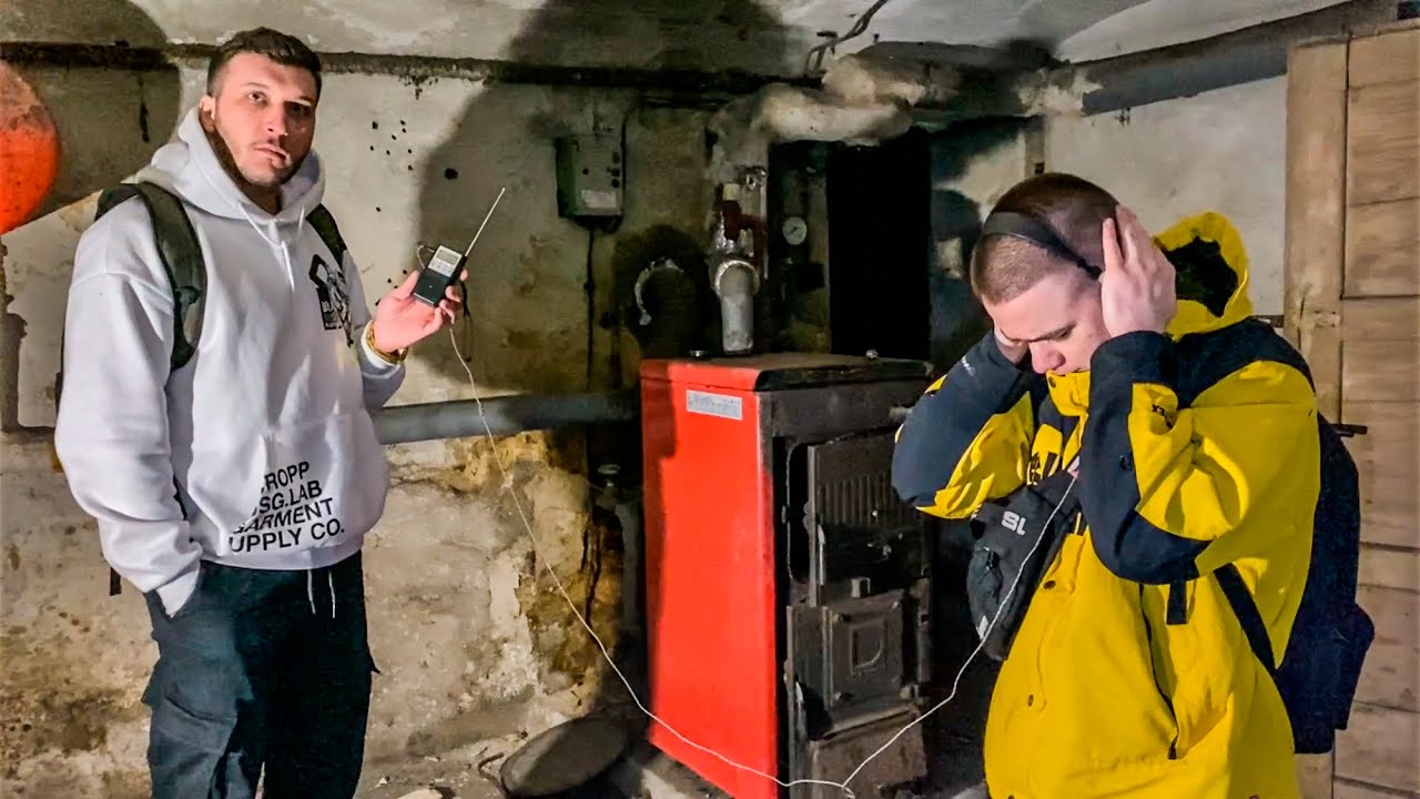 NĚCO ZLÉHO NÁS VYHNALO Z DĚSIVÉ CHATY!