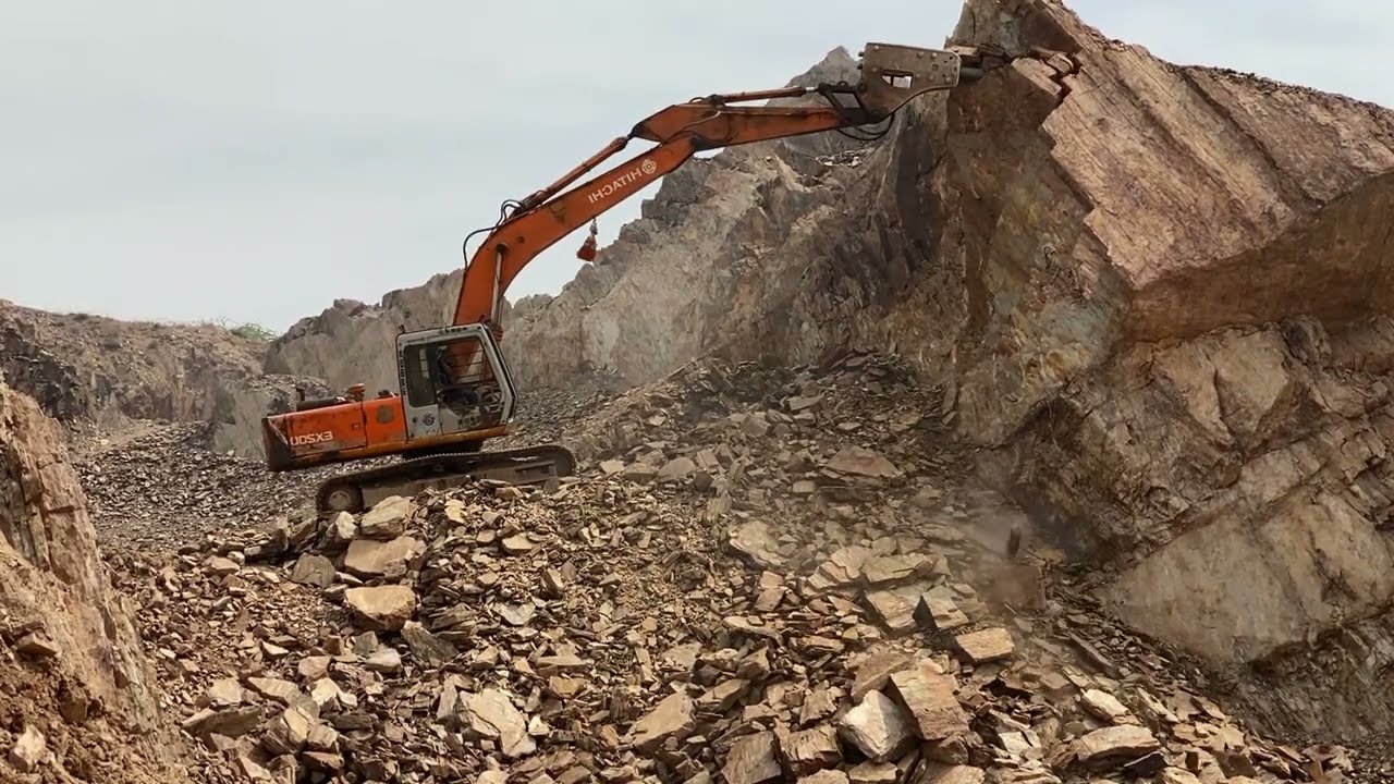 Jaw-Dropping Excavator Operator Skills So Crazy You’d Think They’re Fake! 