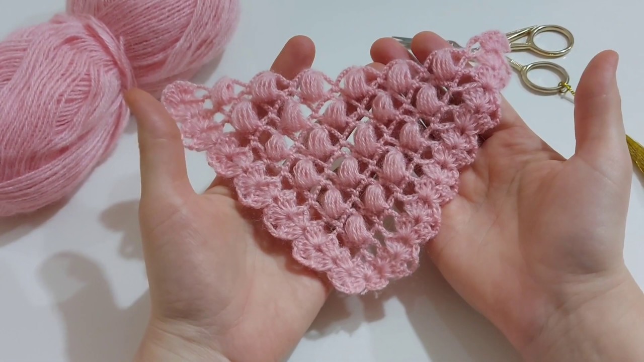 Вязать однотонный узорчатый платок / вязание шали / вязаный шарф / модели шали и как сделать