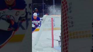 🇨🇦Conner Mcdavid🇨🇦 MCJESUS with 2 goals and a smile against mammoth 🤘🤘🤘