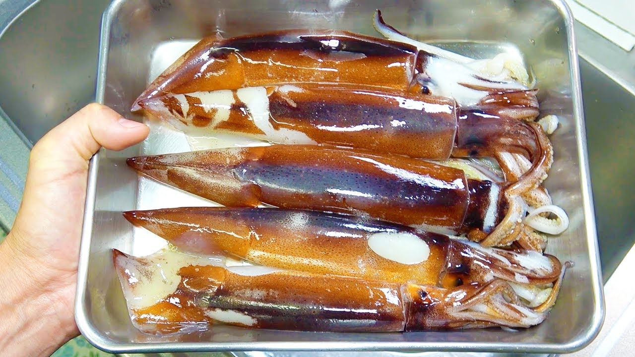 釣ったスルメイカで作る「イカの塩辛」が美味すぎてヤバい...