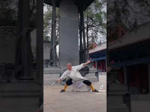 Video: Die 93-jährige Großmutter Praktiziert Kung Fu