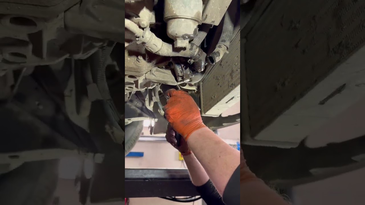 🎥 AUXILIARY WATER PUMP REPLACEMENT – STEP BY STEP