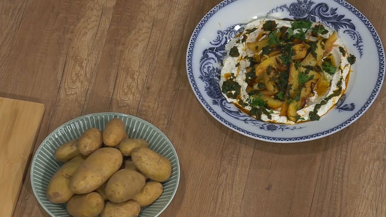 Ψητές πατάτες Νάξου στο φούρνο με κρέμα από φέτα | Ανδρέας Λαγός