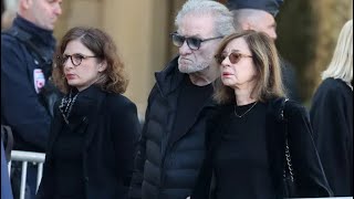 Eddy Mitchell et sa discrète femme Muriel soudés aux obsèques, une apparition qui inquiète 