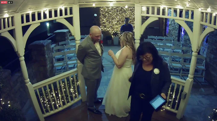 Introducing Mr & Mrs Avey