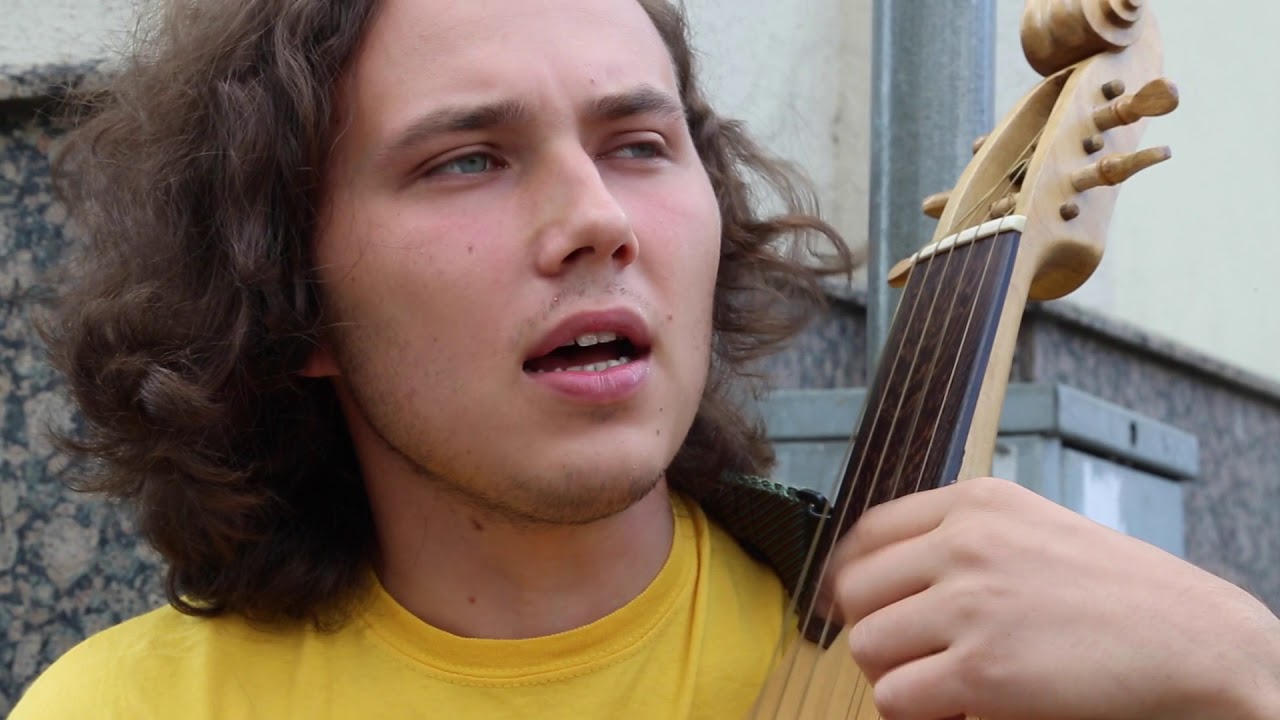 Evta Riga Singer Latvia Riga Singer / Lettonie Riga Chanteur de rue traditionnel - YouTube