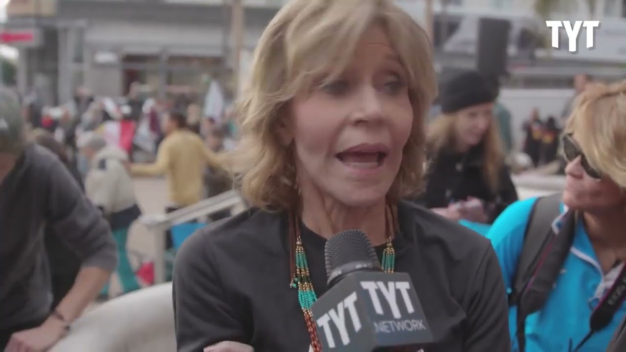 Movie Stars Pulling Their Money Out Of Wells Fargo  Defund DAPL