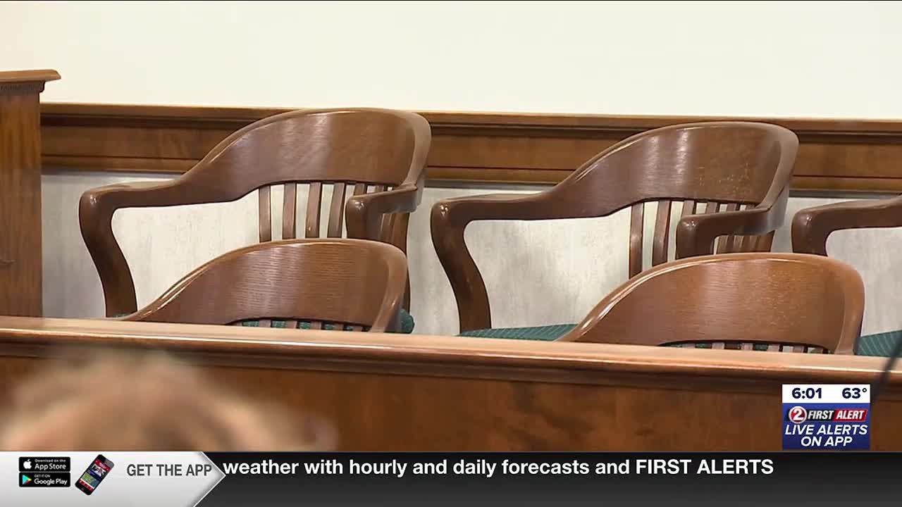 Jury deliberations begin in Brown County arson homicide trial - YouTube