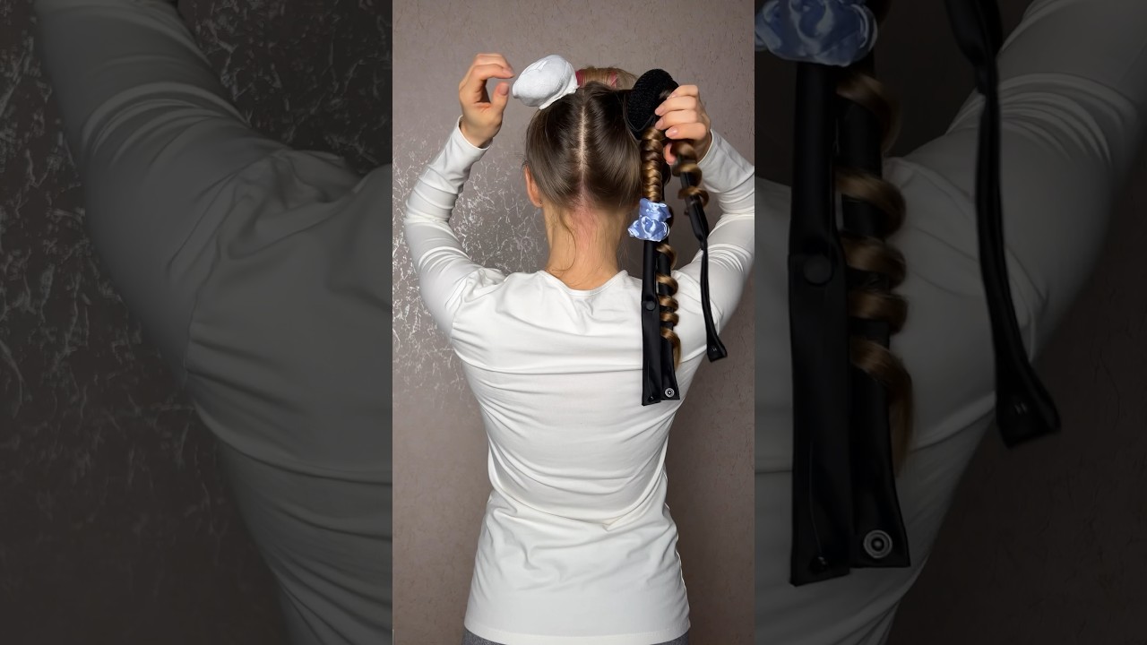 Left or Right side? 👇🏼👇🏼👇🏼 #longhair #hairstyle #hairhack #beautifulcurls