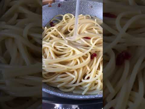 Spaghetti aglio, olio e peperoncino: una ricetta veloce per un piatto perfetto!