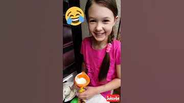 КАПИТОШКА Как сделать антистресс из воздушного шарика и муки #Shorts