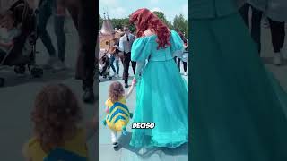 ❤️ Il magico incontro tra Flounder e Ariel! 🧜♀️🐠 #shortvideo