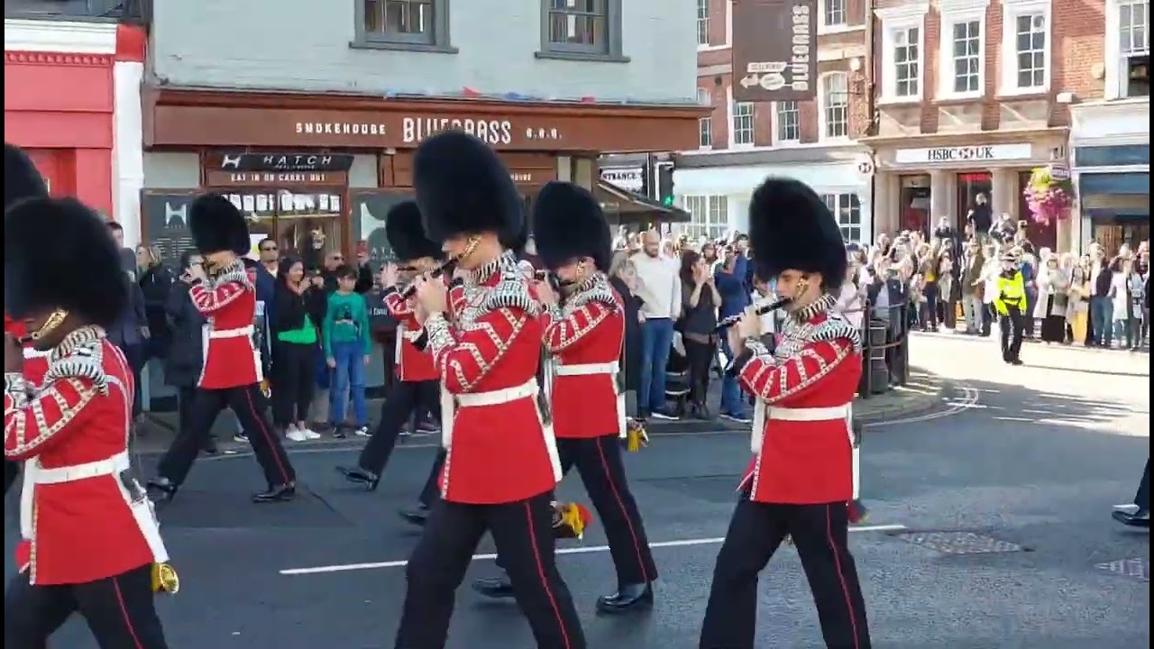 Windsor Castle Guards Changing Shift#溫莎堡御林軍換班#sophia