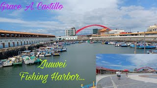 Zhuwei Fishing Harbor ( Taiwan )...