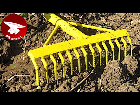 Garden rake -