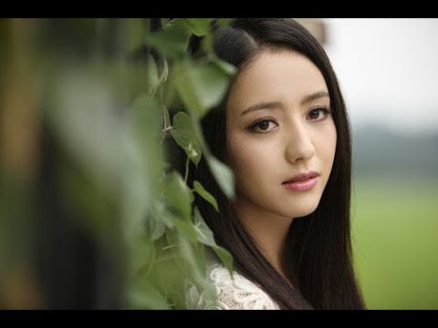 夢難留【林玉英~鋼琴酒吧】 {雑草の歌} - YouTube