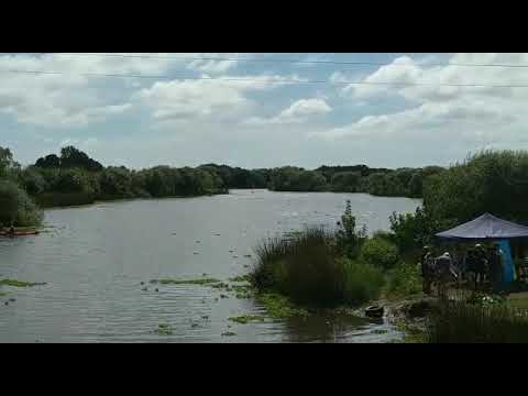 Jornada de limpieza en el arroyo El Pescado. Ignacio Correas